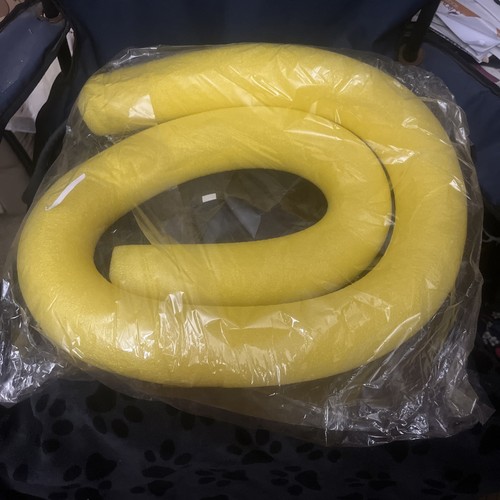 Flexible swimming pool noodle - flexible,